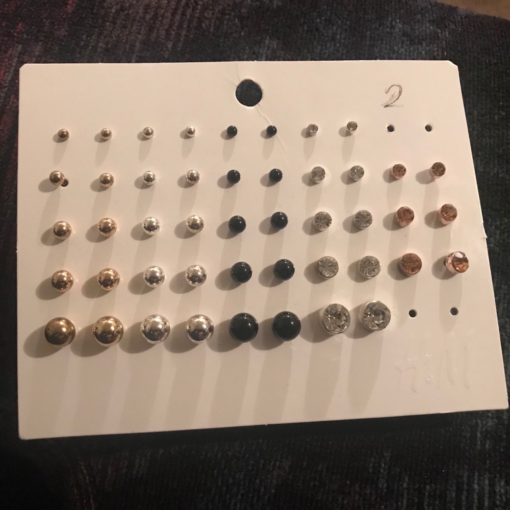 Earrings - Picture 1 of 1